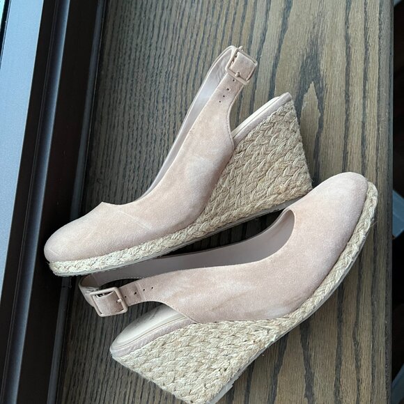 Dune - sand color wedges - size 8 - Picture 3 of 4
